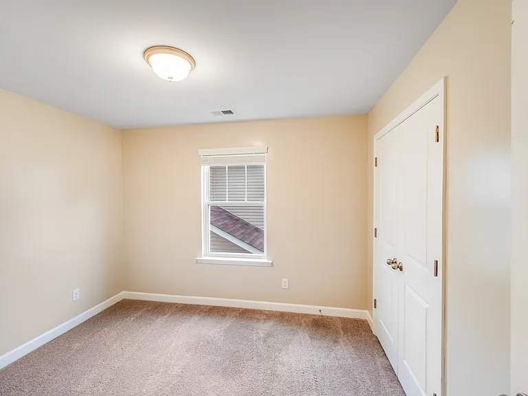 4920 Rockwood Rd — Photo 24