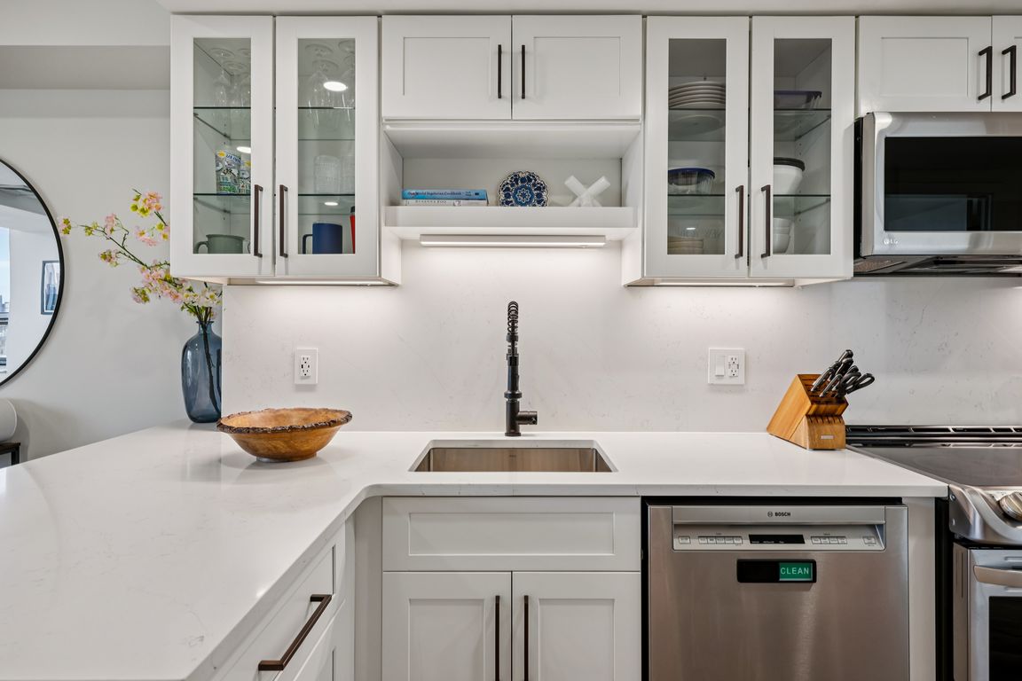 next background image