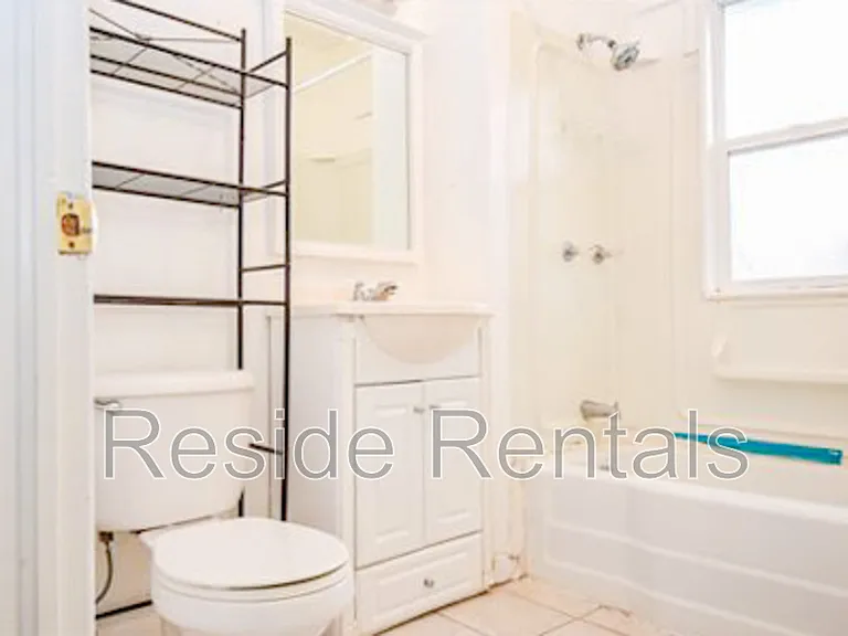 632 E 600 N #1 — Photo 6