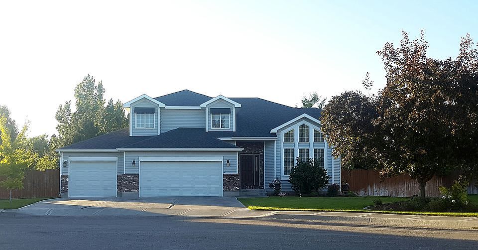 1st image of 855 Windrow Cir