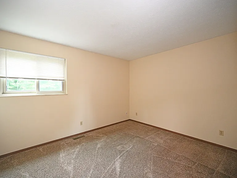 8101 Glohaven Ct — Photo 15