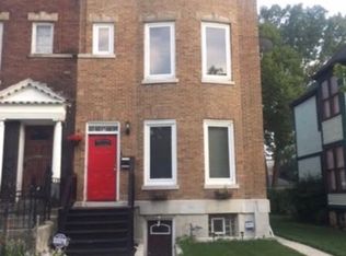 1021 E 45th St, Chicago, IL 60653