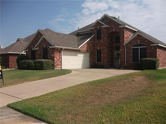 2nd image of 4516 Woodbluff Dr