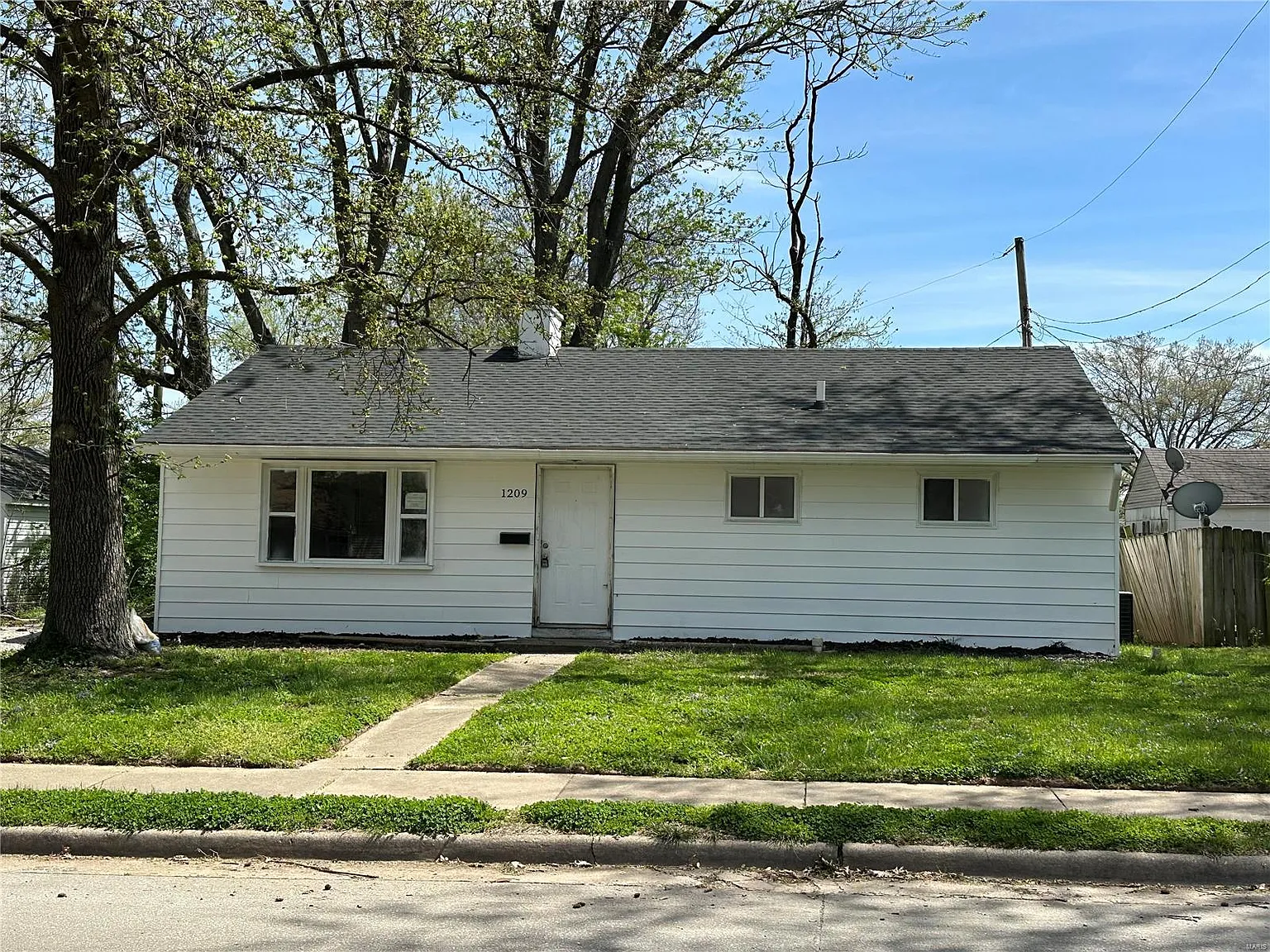 1209 Wabash Ave photo 1