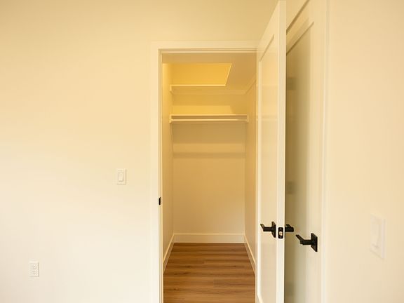4th image of 52 W Center St #C