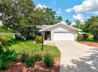 142 Whittier Ln, Winter Haven, FL 33884
