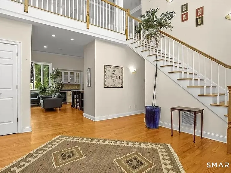 30 Stillview Rd — Photo 3