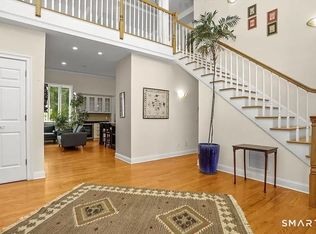 30 Stillview Rd, Stamford, CT 06902