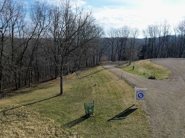 4932 & 4944 Orion Court #11 & 12, Cassville, WI 53806