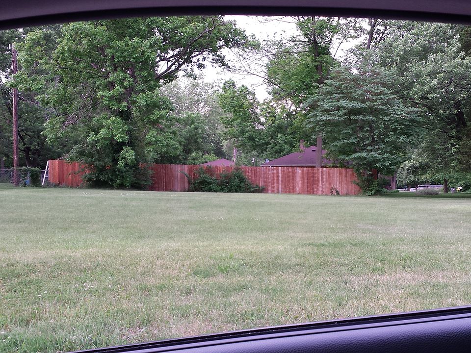 1st image of 1910 E Loretta Dr