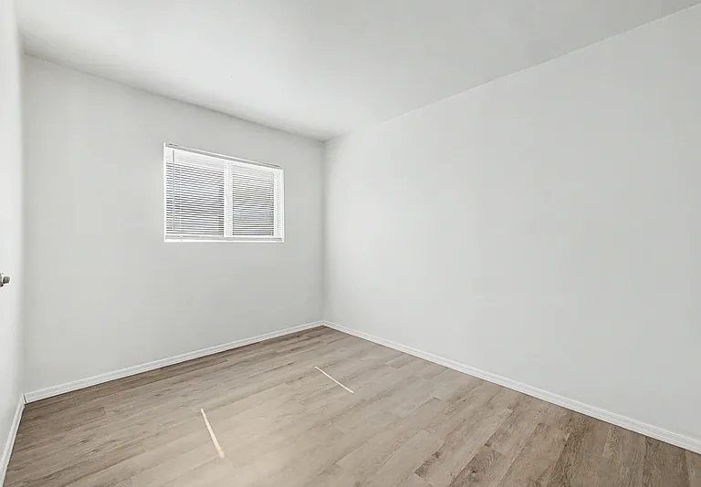 2045 E Orange St — Photo 15