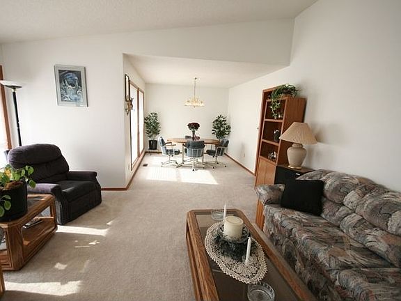 LivingRoom/Formal Dining