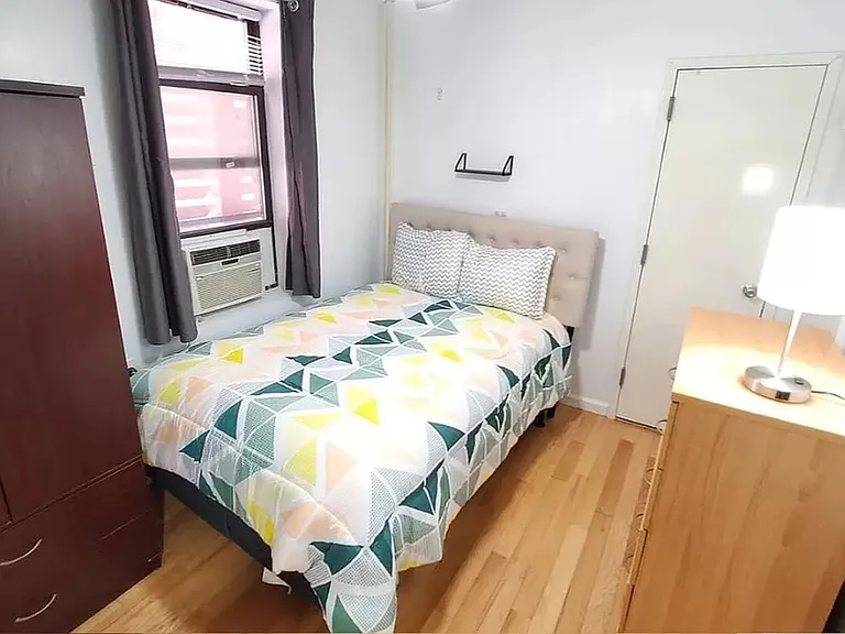 340 Amsterdam Ave #409 — Photo 4