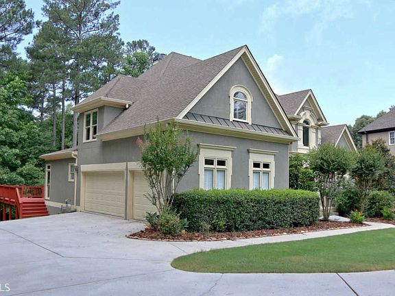 3rd image of 362 Loring Ln