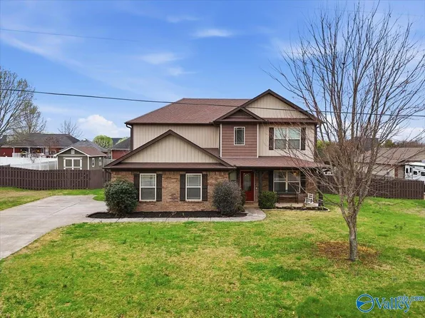 106 Kelsey Dr, New Market, AL 35761