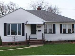 8315 Lanyard Dr, Parma, OH