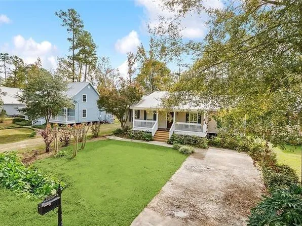 18280 Cusachs Dr, Covington, LA 70433