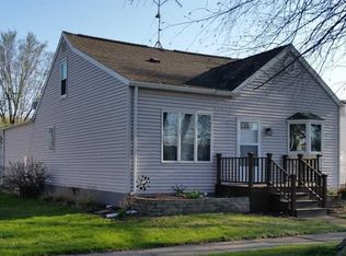 514 Nash St, Aplington, IA 50604