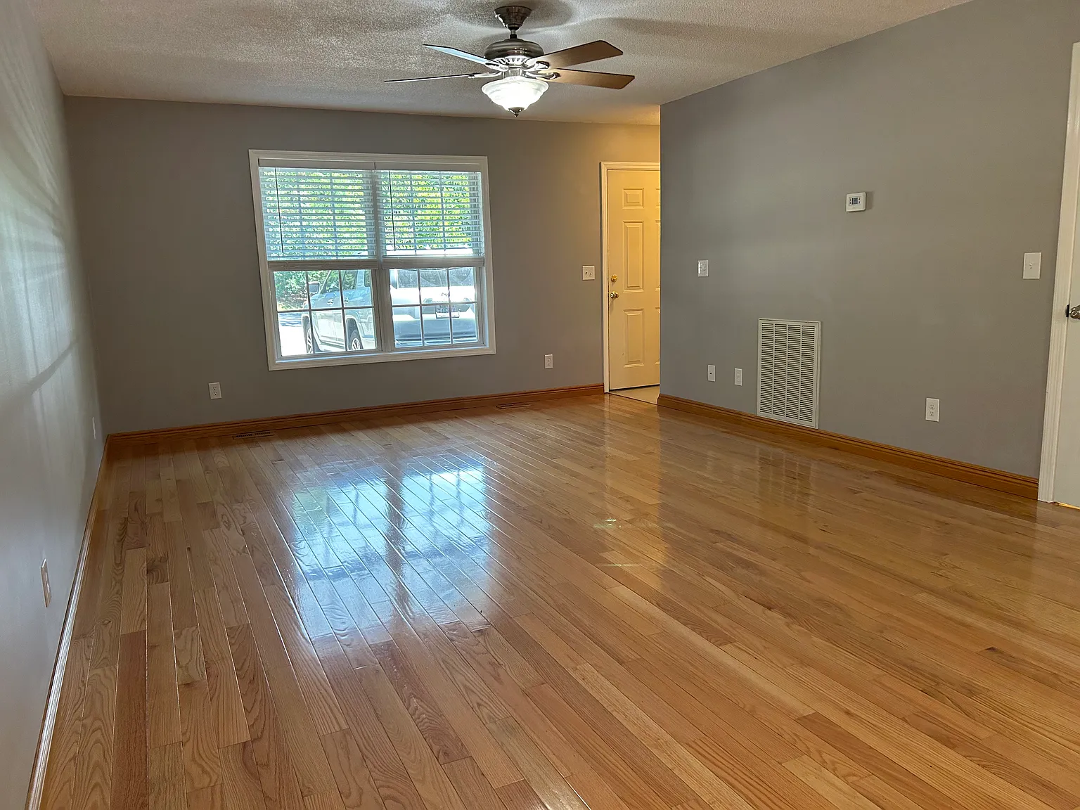 303 Walnut St — Photo 3