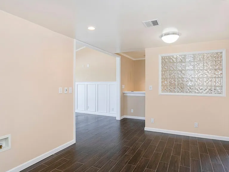 11029 Eldora Ave — Photo 28