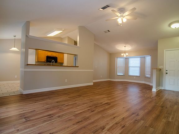 5th image of 9702 Peddlers Way