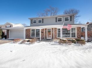 1315 N Pine Ave, Arlington Heights, IL 60004