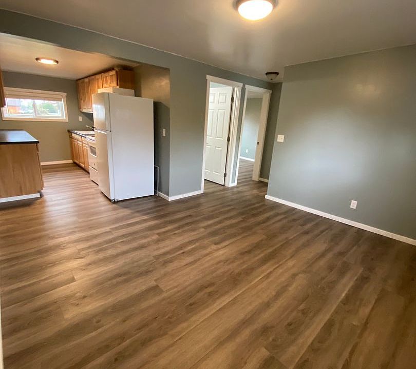 1st image of 83650 N Pacific Hwy #8