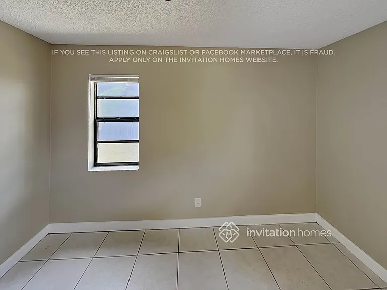 8315 NW 80th St — Photo 13