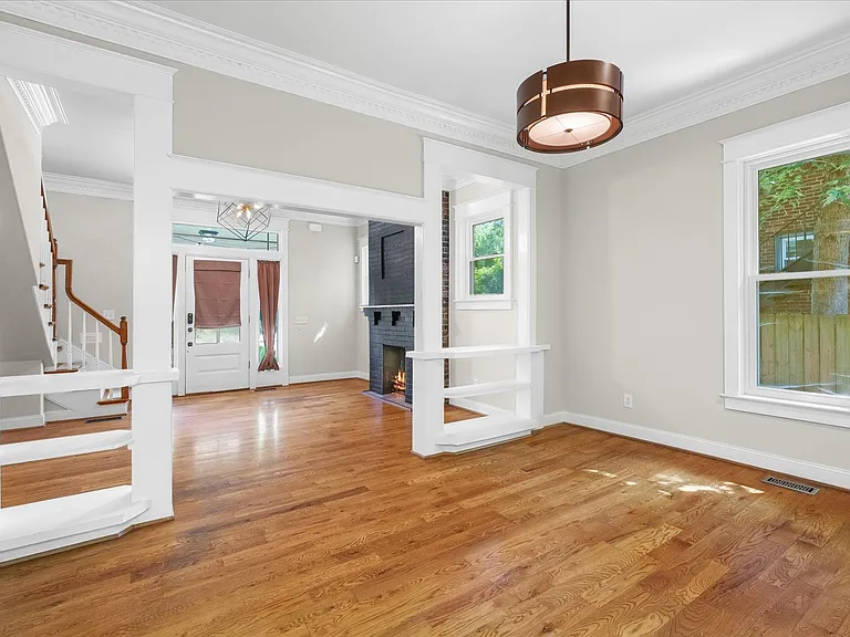 708 Shelby Ave — Photo 11