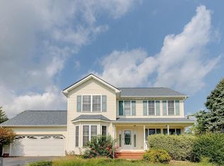52 Dawson Dr, Fredericksburg, VA 22405