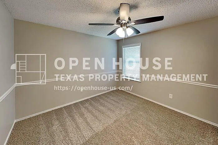 4900 Parkview Hills Ln — Photo 13