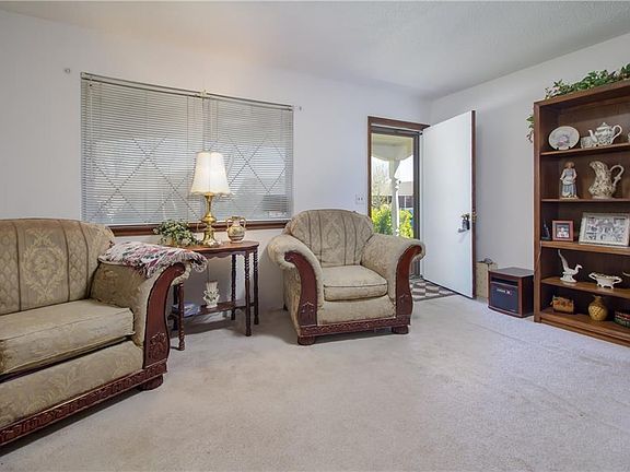 4th image of 1413 Lawton Ave