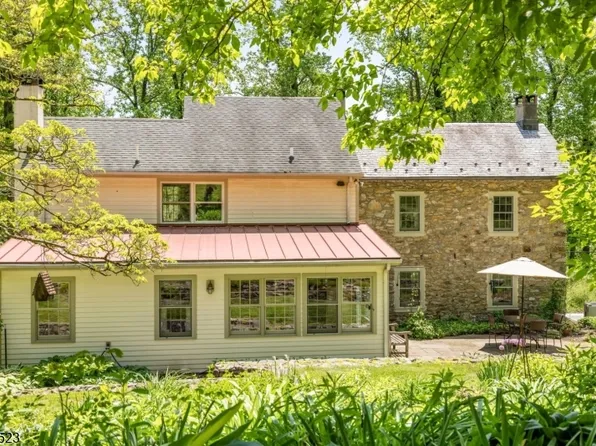 757 Sweet Hollow Rd, Alexandria Twp., NJ 08804