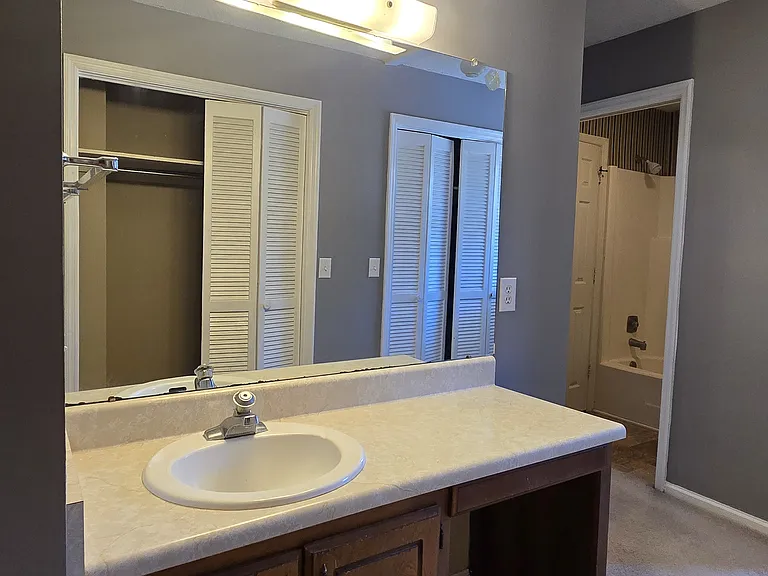 118 Coach Lee Hill Blvd #B — Photo 11