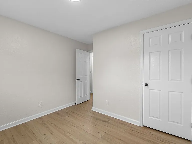 412 Lineberry Rd — Photo 23