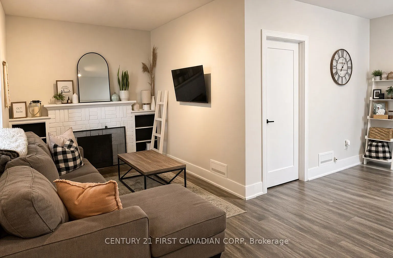 2 bed, $1,950 — Photo 4