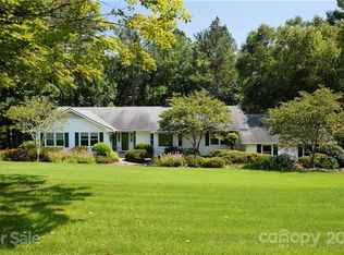 101 Possum Trot Ln #11, Columbus, NC 28722