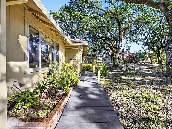 2nd image of 6433 Mesa Oaks Lane