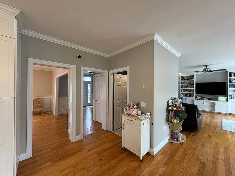 43 Canterbury Rd — Photo 9