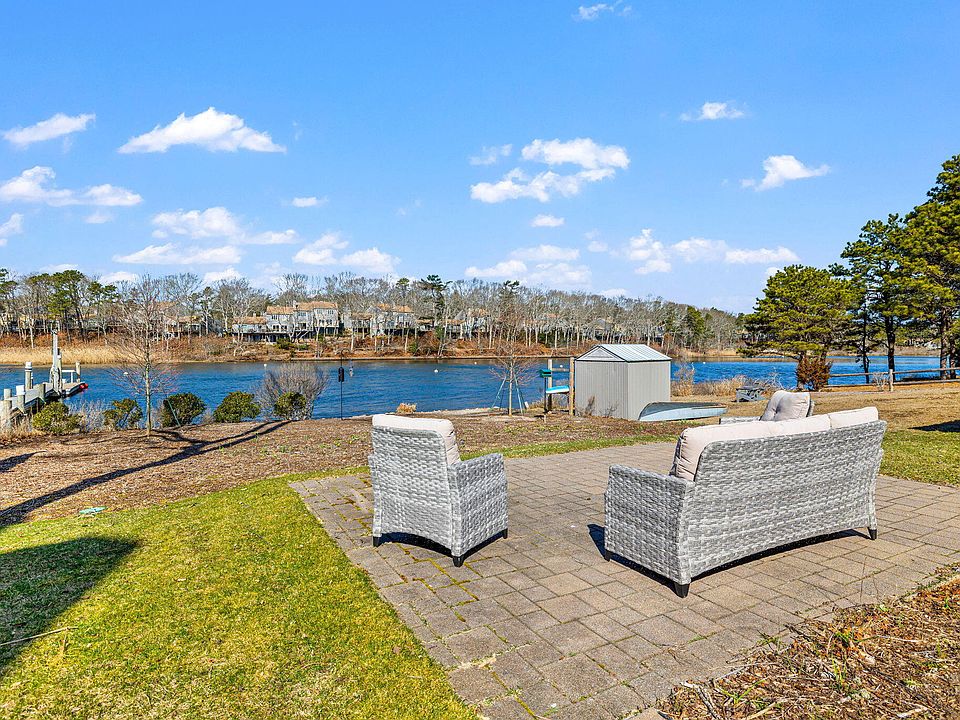 113 Shorewood Drive, East Falmouth, MA 02536 Zillow