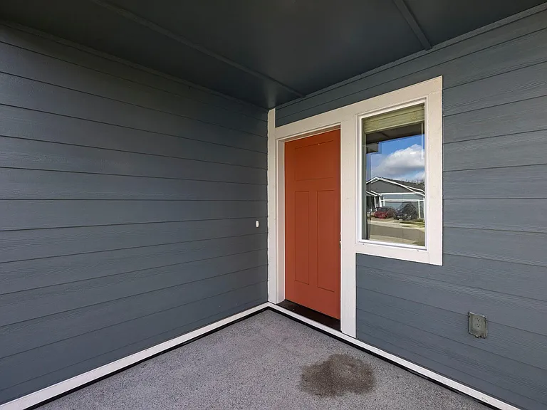 9214 Candytuft Dr SE — Photo 36