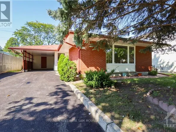 761 Garner Ave, Ottawa, ON K1V 6M5
