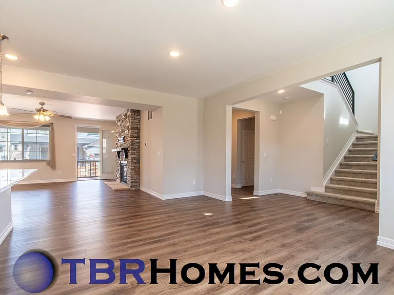 11924 Norfolk Ct — Photo 3