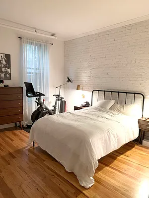 Rented by Spire Group | media 25