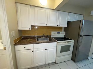 2328 Gabriel Ave APT 5, Zion, IL 60099