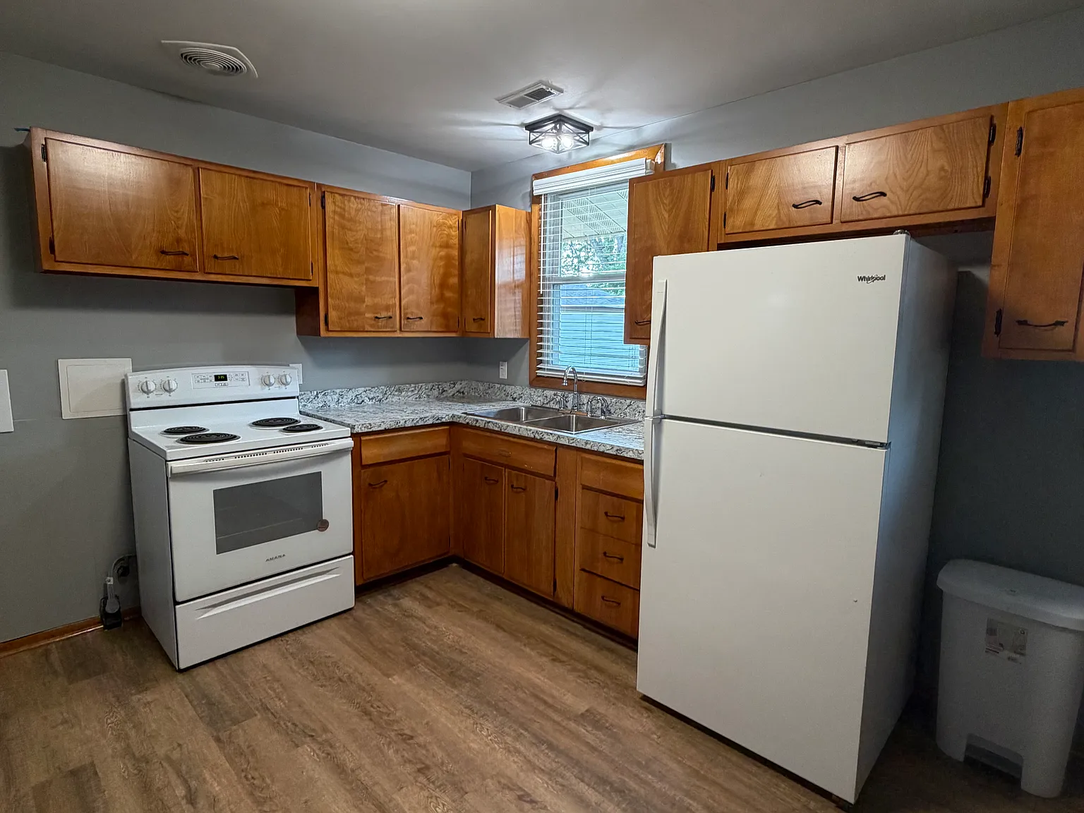 3 bed, 1044 sqft, $1,395 — Photo 3