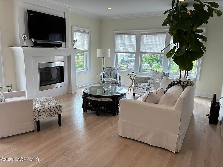 104 Stephens Pl — Photo 32