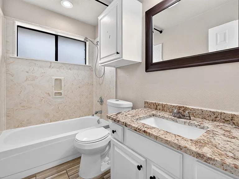 4706 Colby Dr — Photo 7