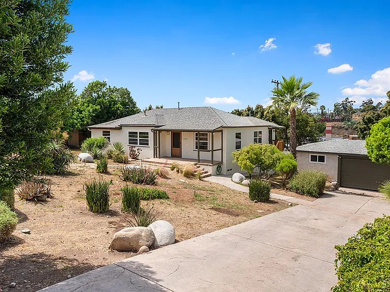 7170 Hybeth Dr — Photo 30