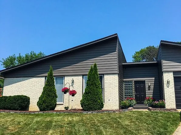 50 Foxboro Dr, Rochester Hills, MI 48309